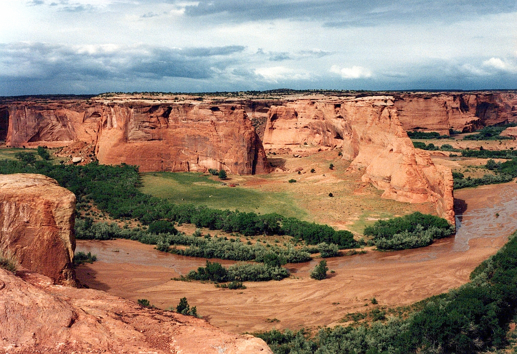 1997 - USA 129 (Canyon de Chelly, AZ).jpg